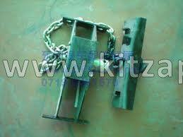 Кронштейн крепления запасного колеса Dong Feng C120 31Q07-05010